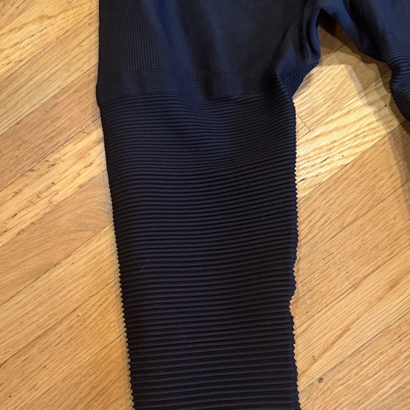 Nike-Dri Fit Black Leggings for Women - Picture 3 of 4
